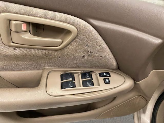 1998 Cashmere Beige Metallic Toyota Camry LE FWD Sedan