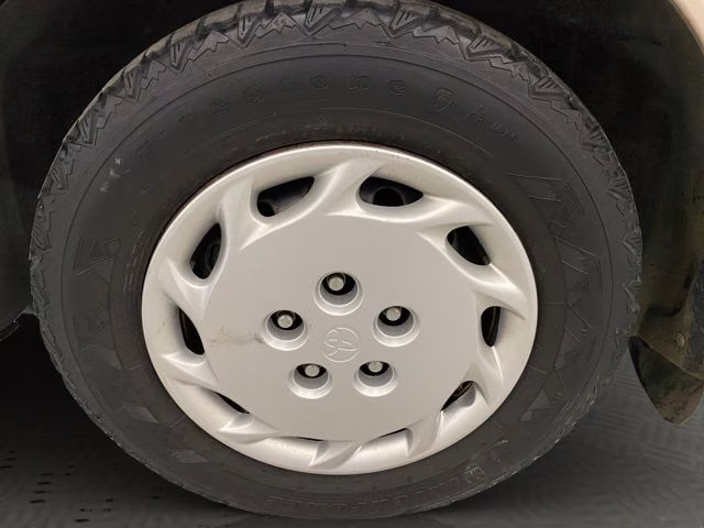 1998 Cashmere Beige Metallic Toyota Camry LE FWD Sedan