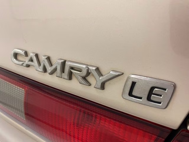 1998 Cashmere Beige Metallic Toyota Camry LE FWD Sedan
