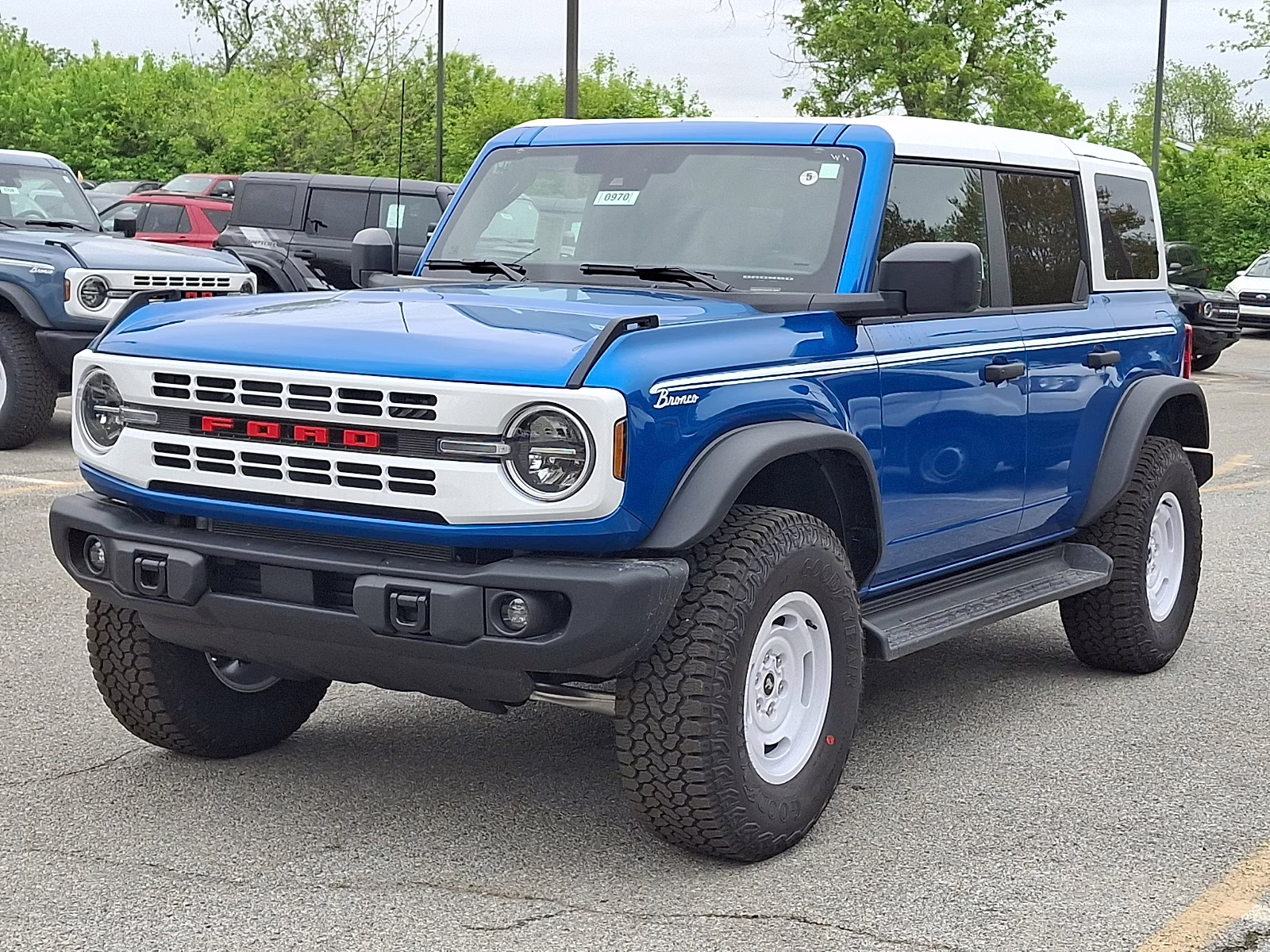 2026 Velocity Blue Metallic - E7 Ford Bronco Heritage Edition 4X4