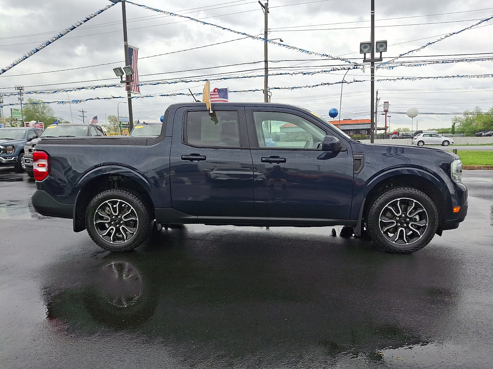 2022 Alto Blue Tinted Clearcoat Metallic - L3 Ford Maverick Lariat FWD