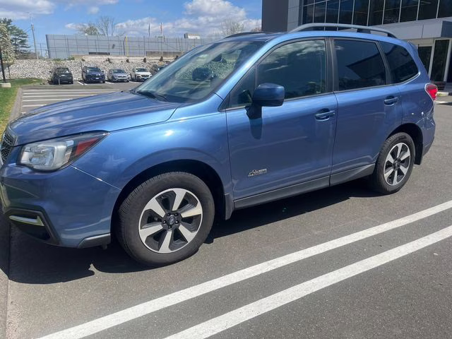 2018 Quartz Blue Pearl Subaru Forester 2.5i Premium AWD SUV