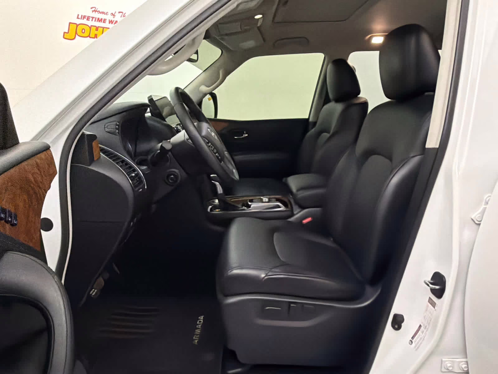 2023 Aspen White Tricoat Nissan Armada SL RWD SUV