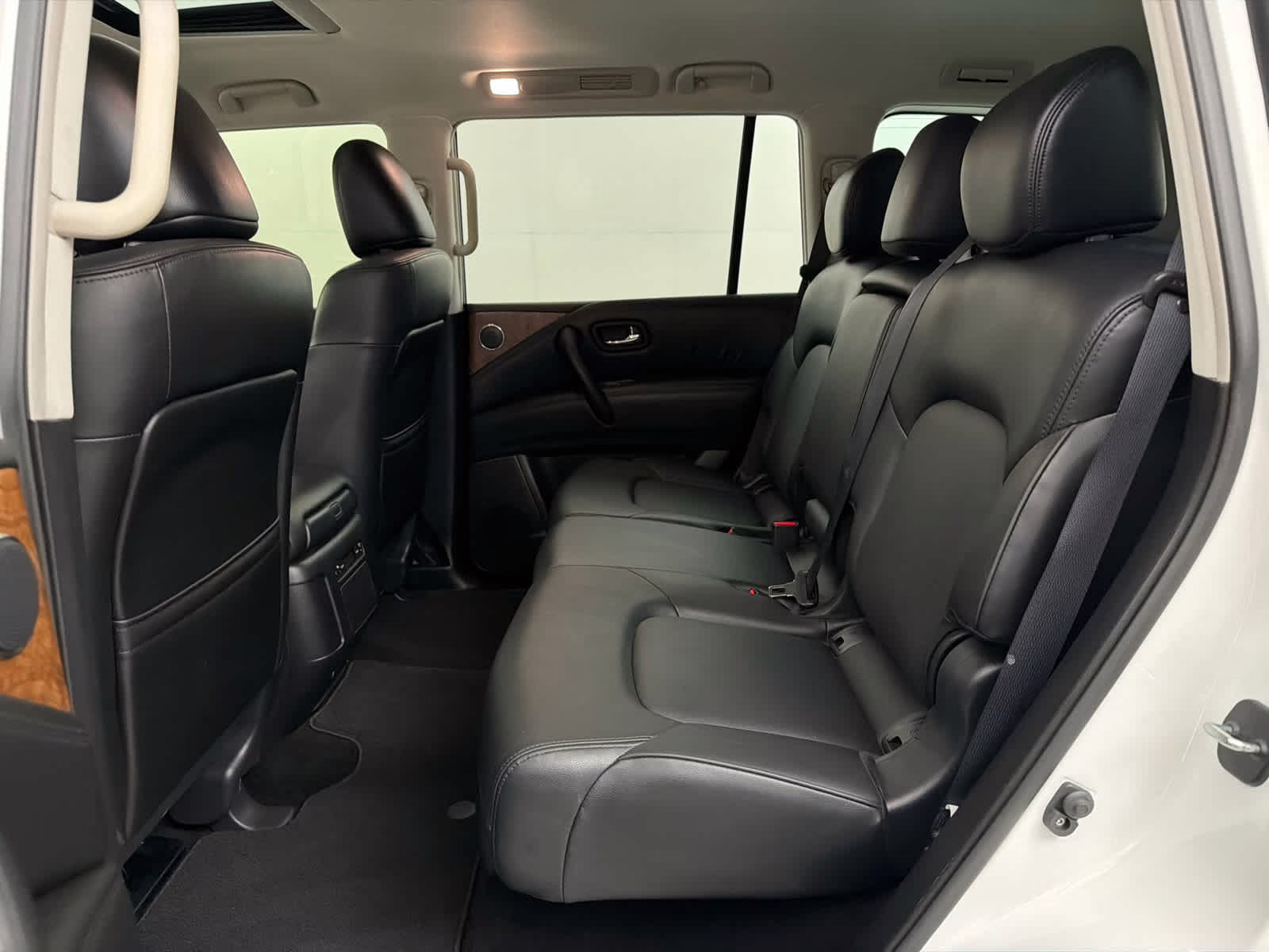 2023 Aspen White Tricoat Nissan Armada SL RWD SUV