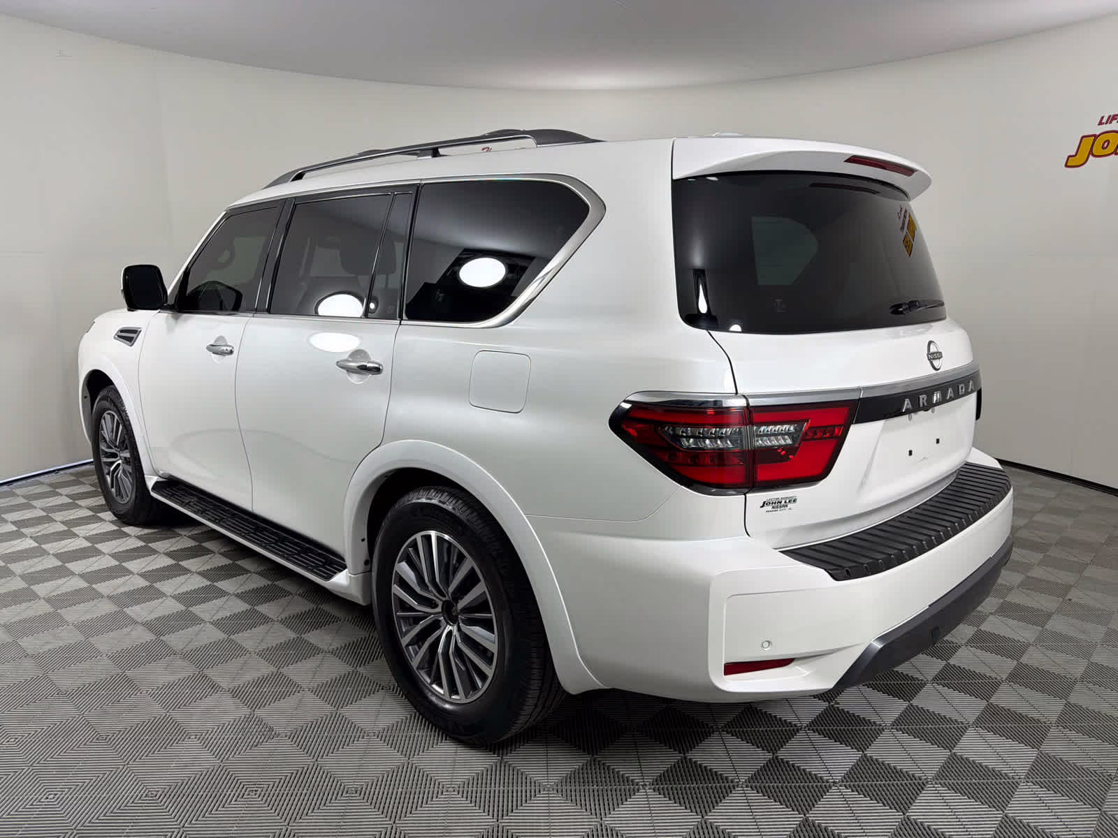 2023 Aspen White Tricoat Nissan Armada SL RWD SUV