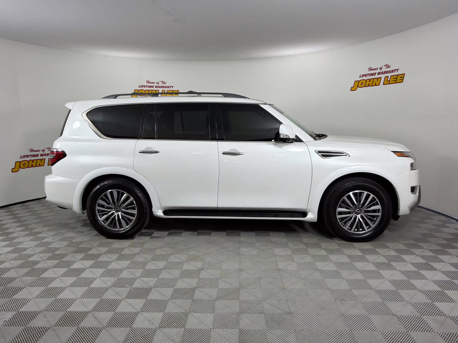 2023 Aspen White Tricoat Nissan Armada SL RWD SUV