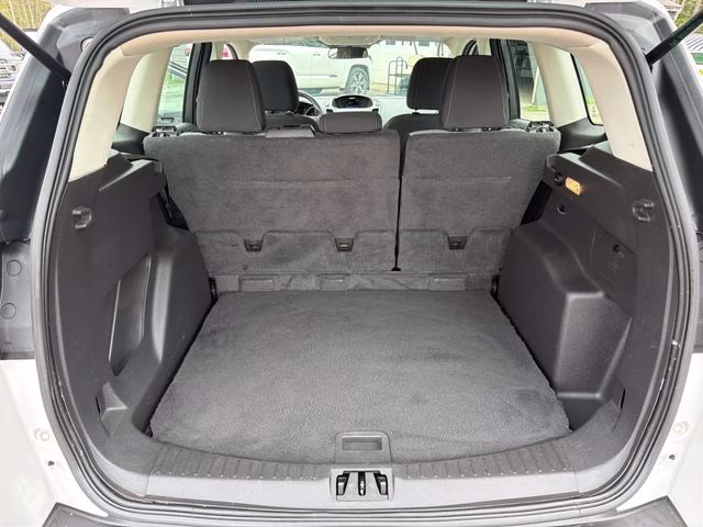 2017 Oxford White Ford Escape S FWD SUV