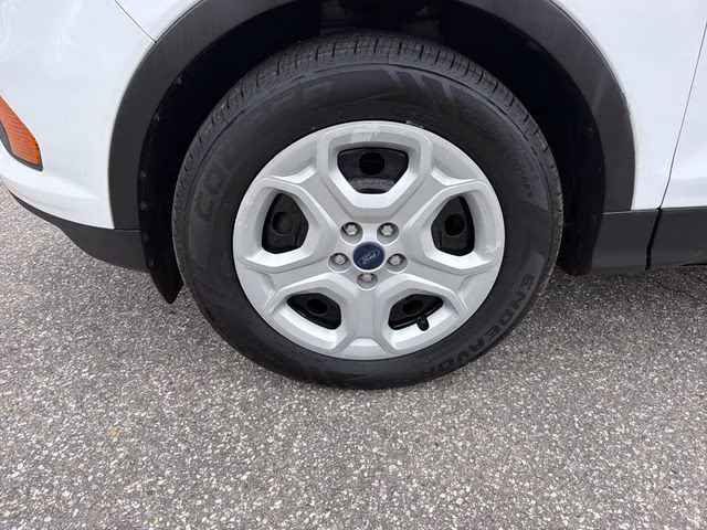2017 Oxford White Ford Escape S FWD SUV