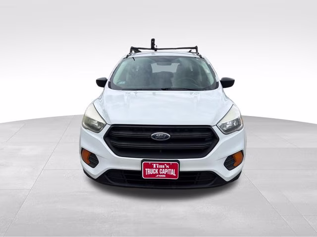 2017 Oxford White Ford Escape S FWD SUV