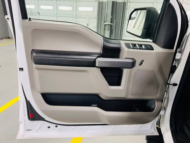 2020 Oxford White Ford F-150 XLT RWD Truck