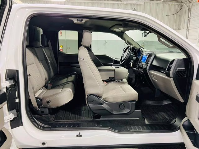 2020 Oxford White Ford F-150 XLT RWD Truck