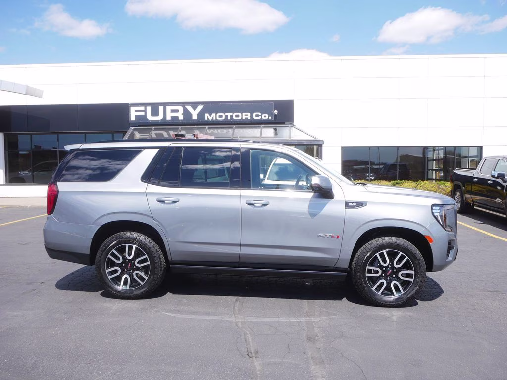 2023 Sterling Metallic GMC Yukon AT4 4X4 SUV