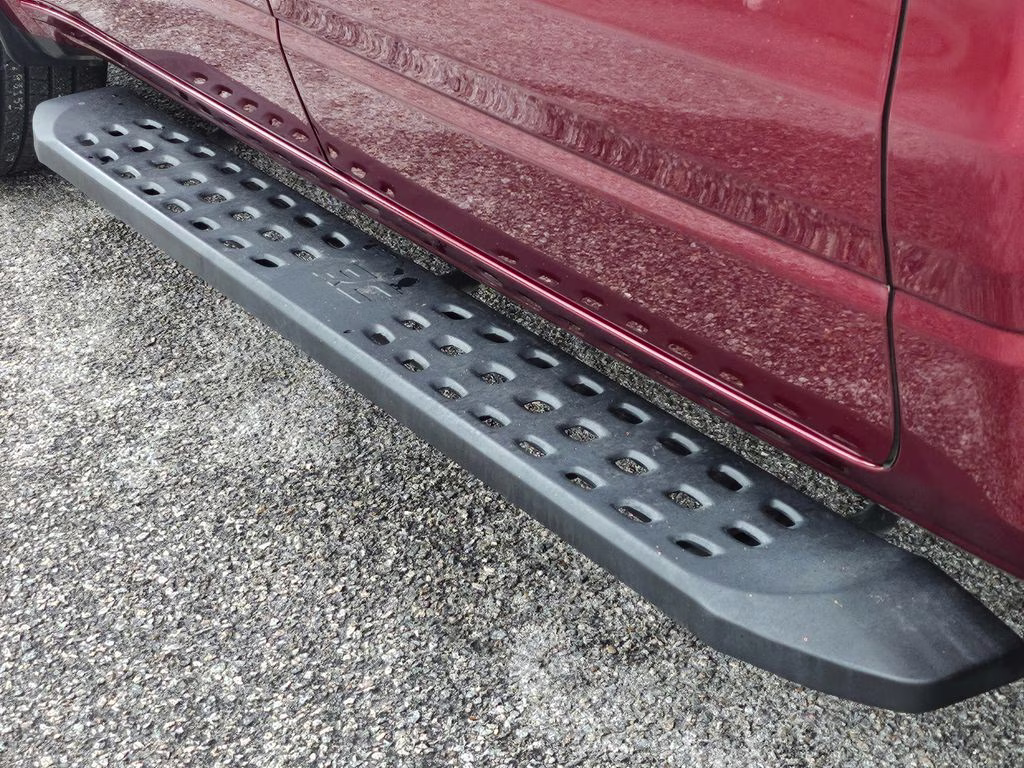2023 Delmonico Red Pearlcoat Ram 1500 Big Horn/Lone Star 4X4 Truck