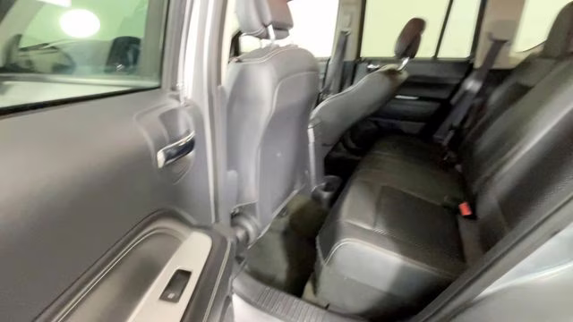 2016 Billet Silver Metallic Clearcoat Jeep Compass Latitude 4X4 SUV