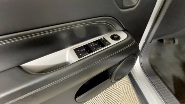 2016 Billet Silver Metallic Clearcoat Jeep Compass Latitude 4X4 SUV