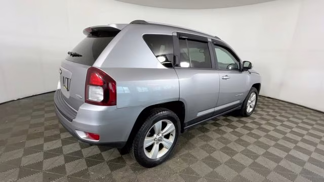 2016 Billet Silver Metallic Clearcoat Jeep Compass Latitude 4X4 SUV