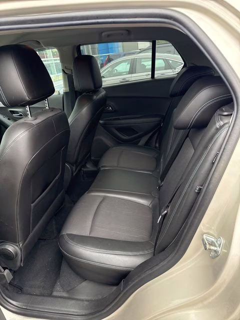 2016 Champagne Silver Metallic Chevrolet Trax LT AWD SUV