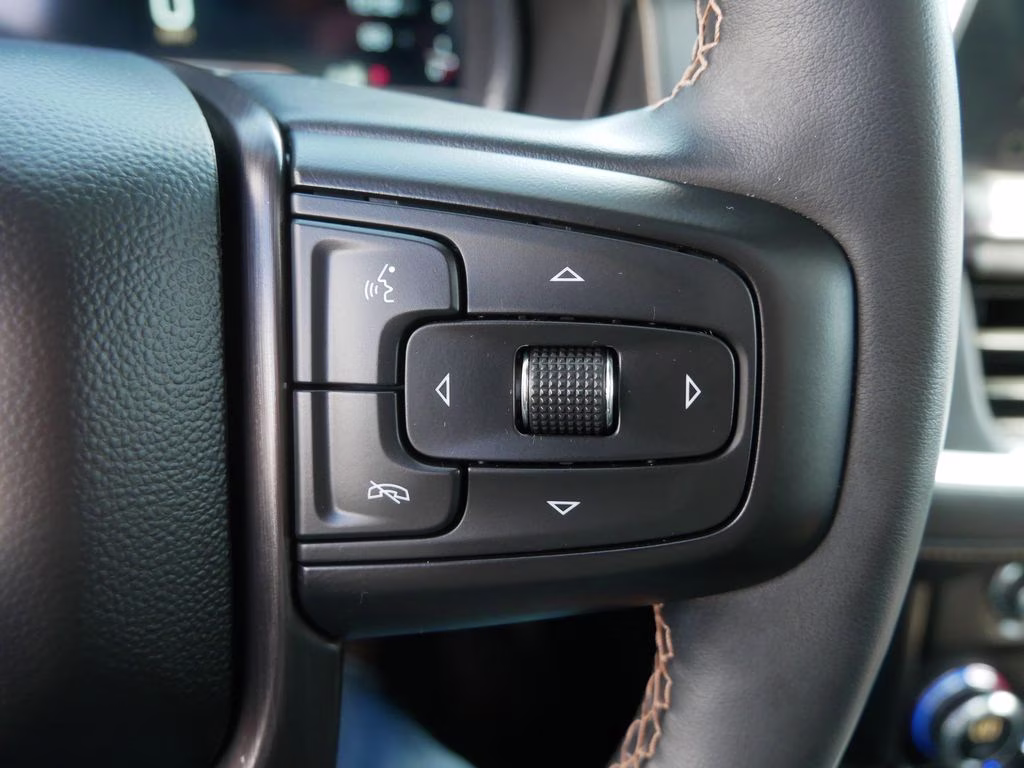 2023 Sterling Metallic GMC Yukon AT4 4X4 SUV