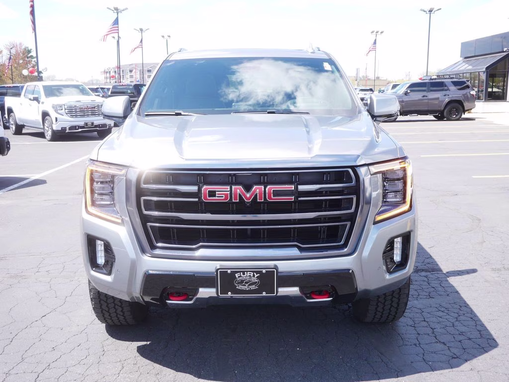 2023 Sterling Metallic GMC Yukon AT4 4X4 SUV