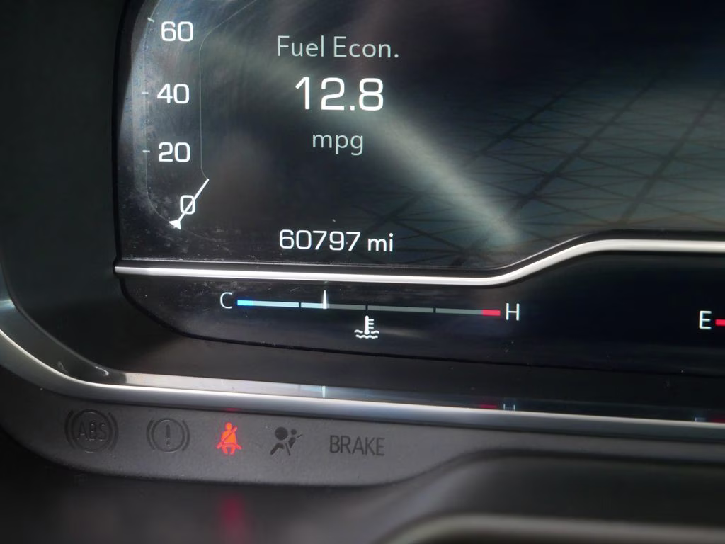 2023 Sterling Metallic GMC Yukon AT4 4X4 SUV