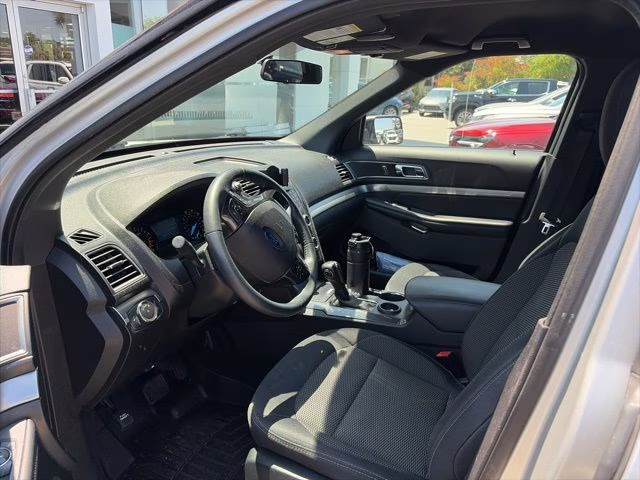 2019 Ingot Silver Ford Explorer XLT FWD SUV