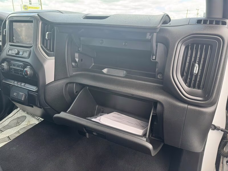 2020 Summit White Chevrolet Silverado 1500 Custom 4X4 Truck