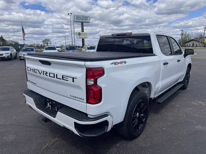 2020 Summit White Chevrolet Silverado 1500 Custom 4X4 Truck