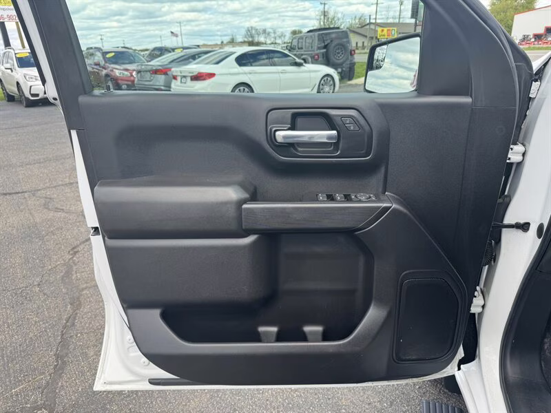 2020 Summit White Chevrolet Silverado 1500 Custom 4X4 Truck
