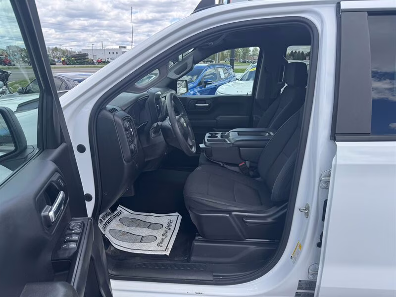 2020 Summit White Chevrolet Silverado 1500 Custom 4X4 Truck