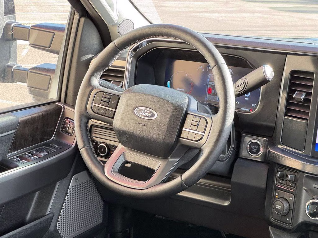 2025 Blue Metallic Ford Super Duty F-250 SRW Lariat 4X4 Truck