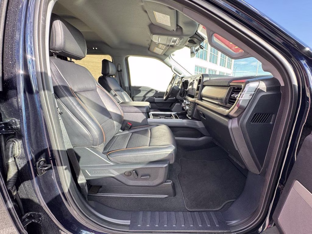 2025 Blue Metallic Ford Super Duty F-250 SRW Lariat 4X4 Truck