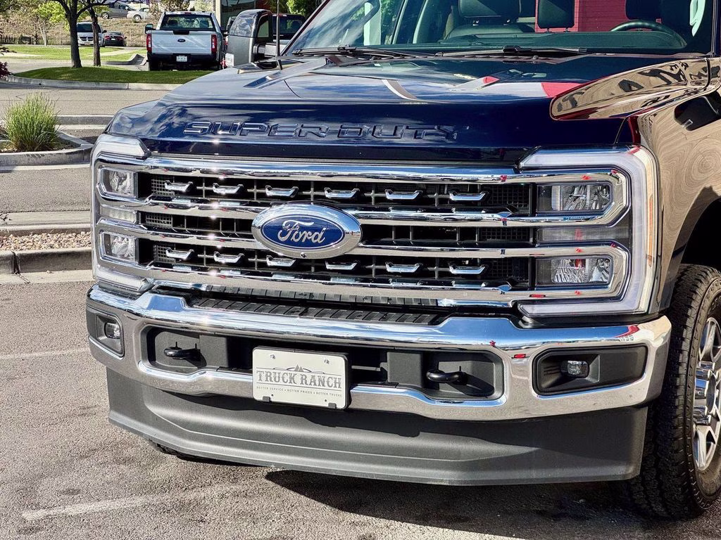 2025 Blue Metallic Ford Super Duty F-250 SRW Lariat 4X4 Truck