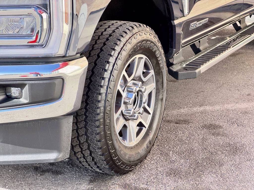 2025 Blue Metallic Ford Super Duty F-250 SRW Lariat 4X4 Truck