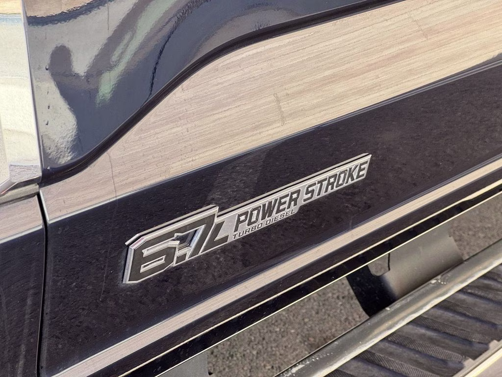 2025 Blue Metallic Ford Super Duty F-250 SRW Lariat 4X4 Truck