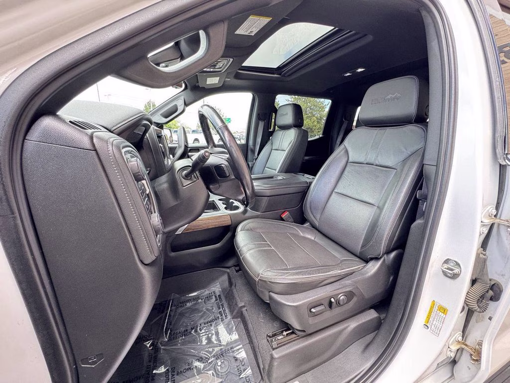 2020 White Chevrolet Silverado 1500 High Country 4X4 Truck
