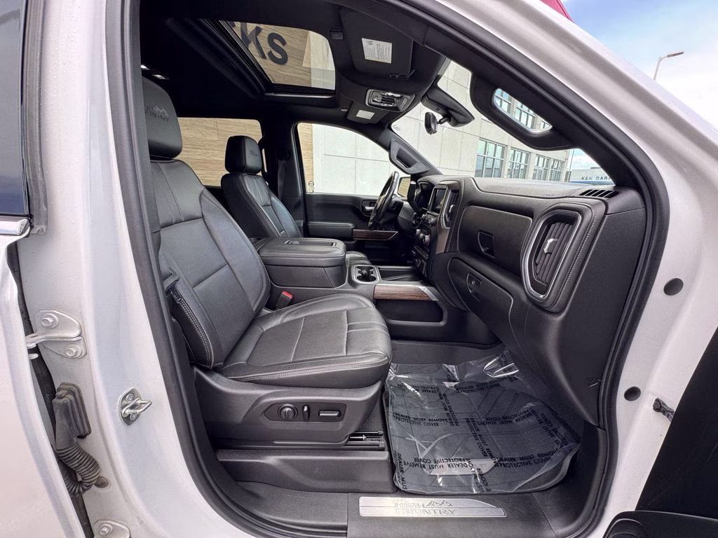 2020 White Chevrolet Silverado 1500 High Country 4X4 Truck