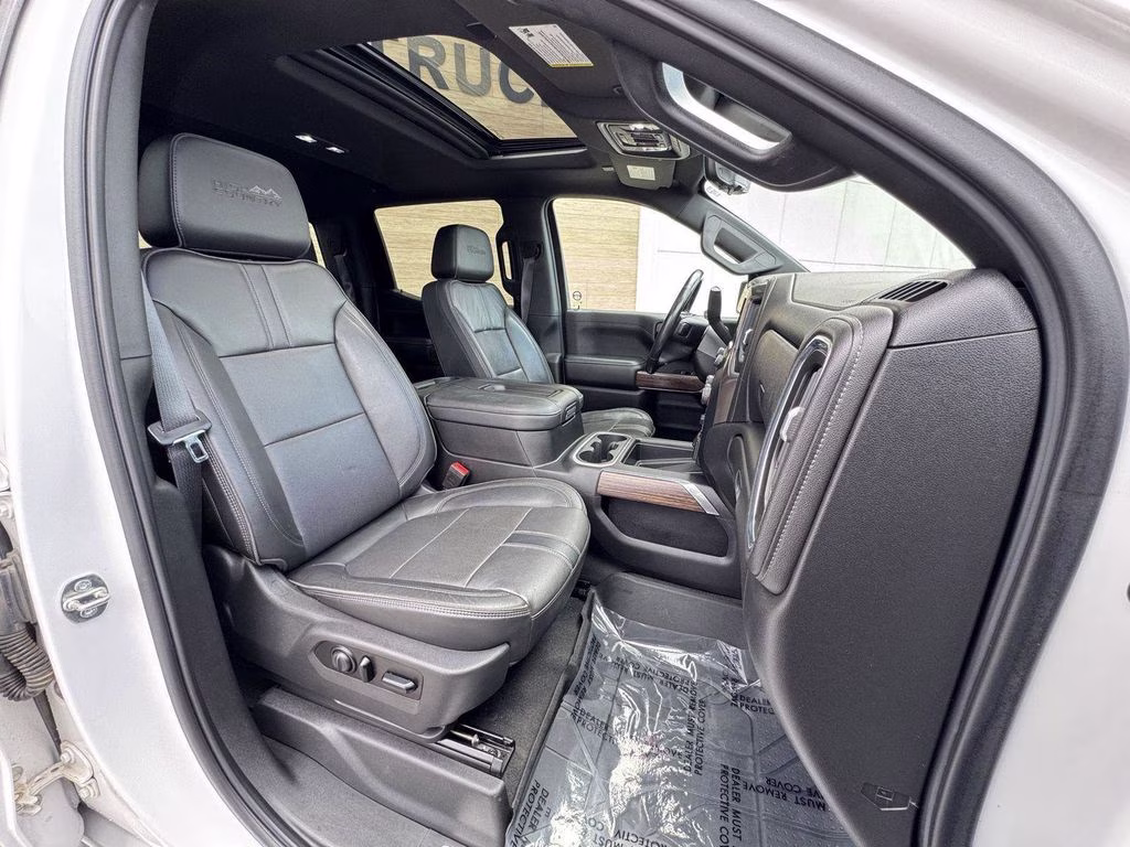 2020 White Chevrolet Silverado 1500 High Country 4X4 Truck