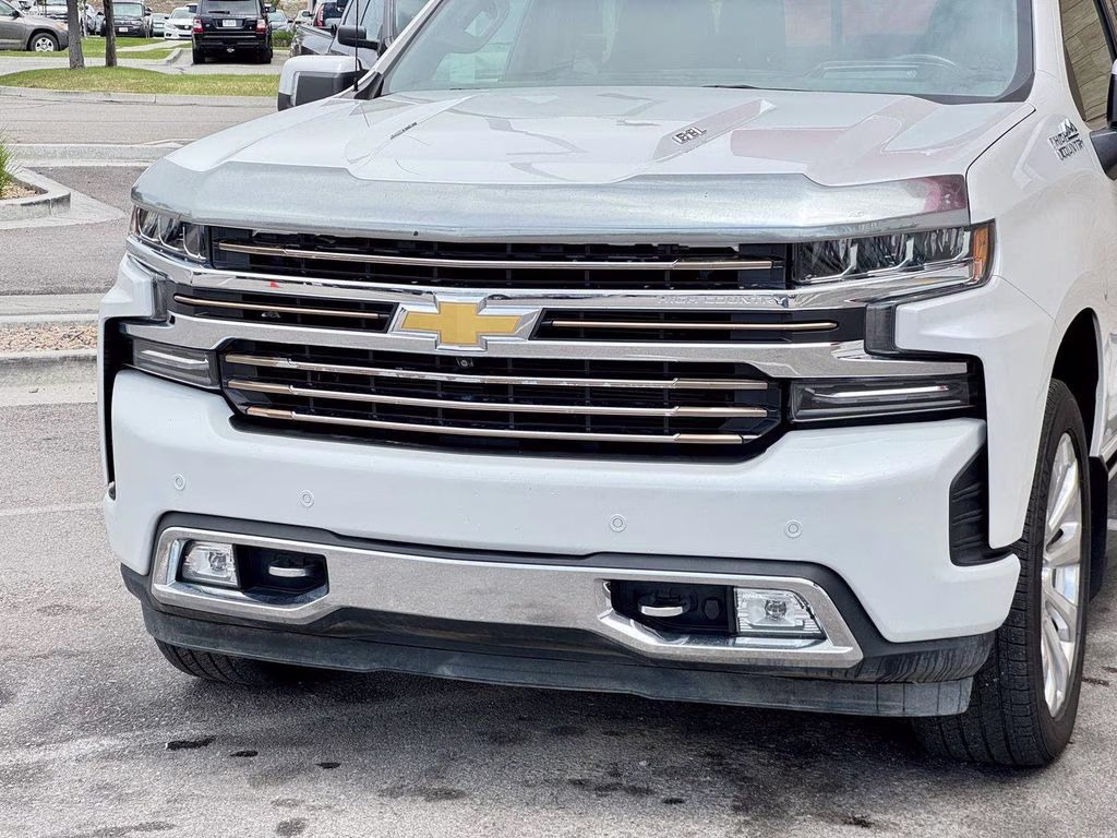 2020 White Chevrolet Silverado 1500 High Country 4X4 Truck