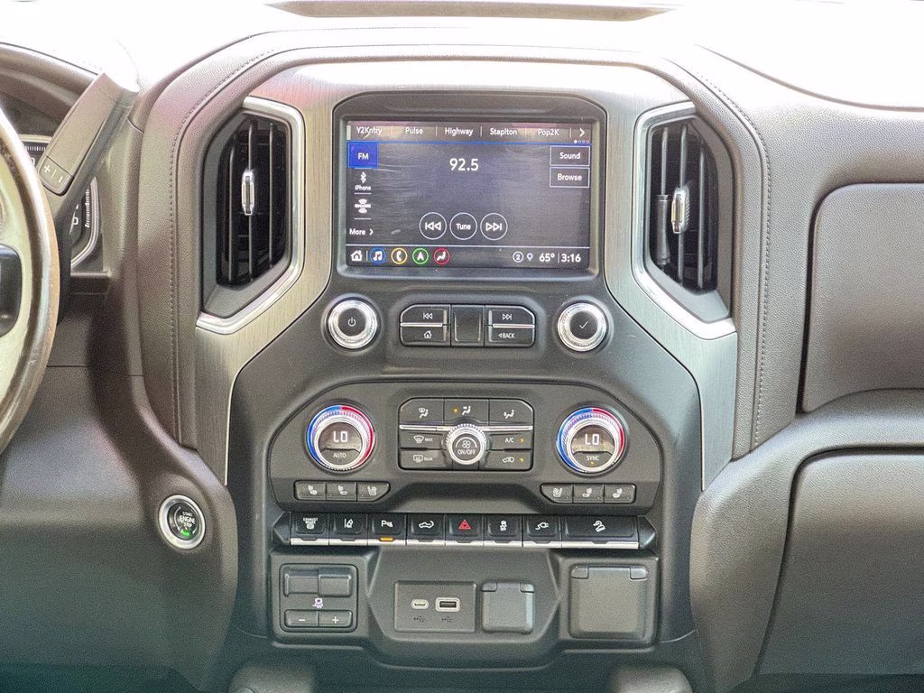 2022 White Frost GMC Sierra 3500HD Denali 4X4 Truck