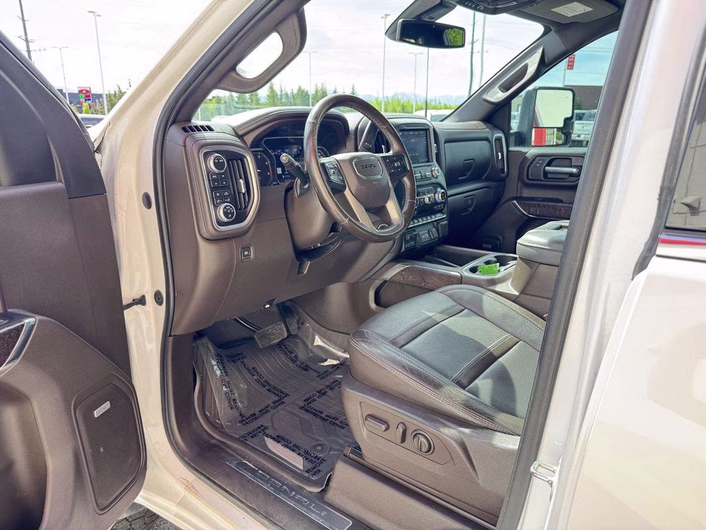 2022 White Frost GMC Sierra 3500HD Denali 4X4 Truck