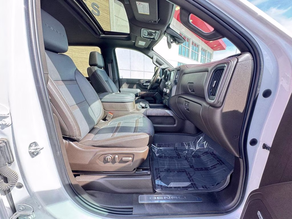 2022 White Frost GMC Sierra 3500HD Denali 4X4 Truck