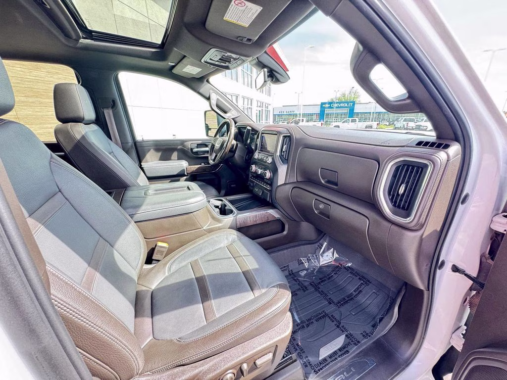 2022 White Frost GMC Sierra 3500HD Denali 4X4 Truck