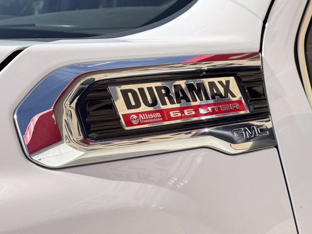 2022 White Frost GMC Sierra 3500HD Denali 4X4 Truck
