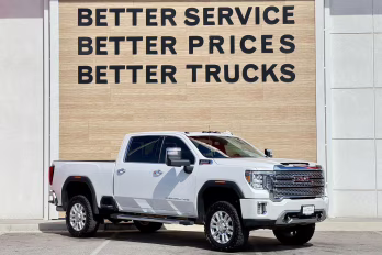2022 White Frost Tricoat GMC Sierra 3500HD Denali 4X4 Truck