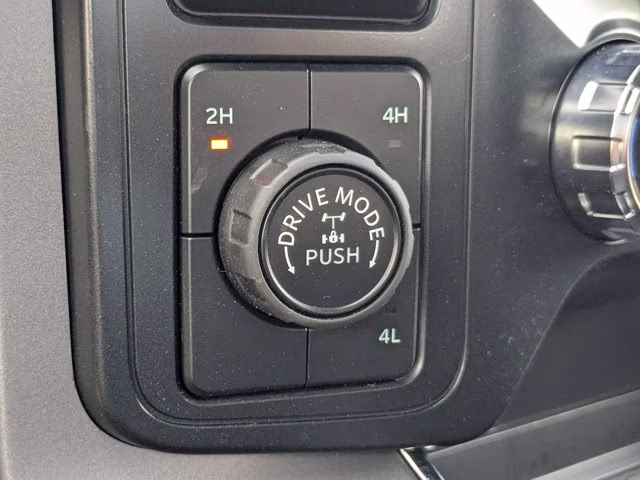 2025 Gray Metallic Ford F-150 XLT 4X4 Truck