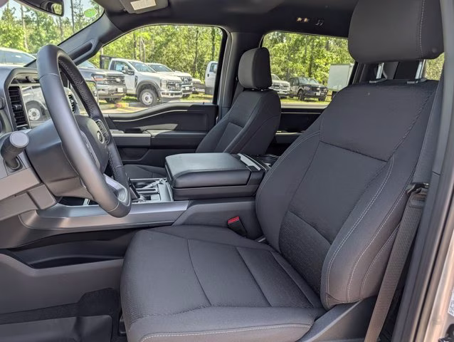 2025 Silver Metallic Ford F-150 XLT 4X4 Truck