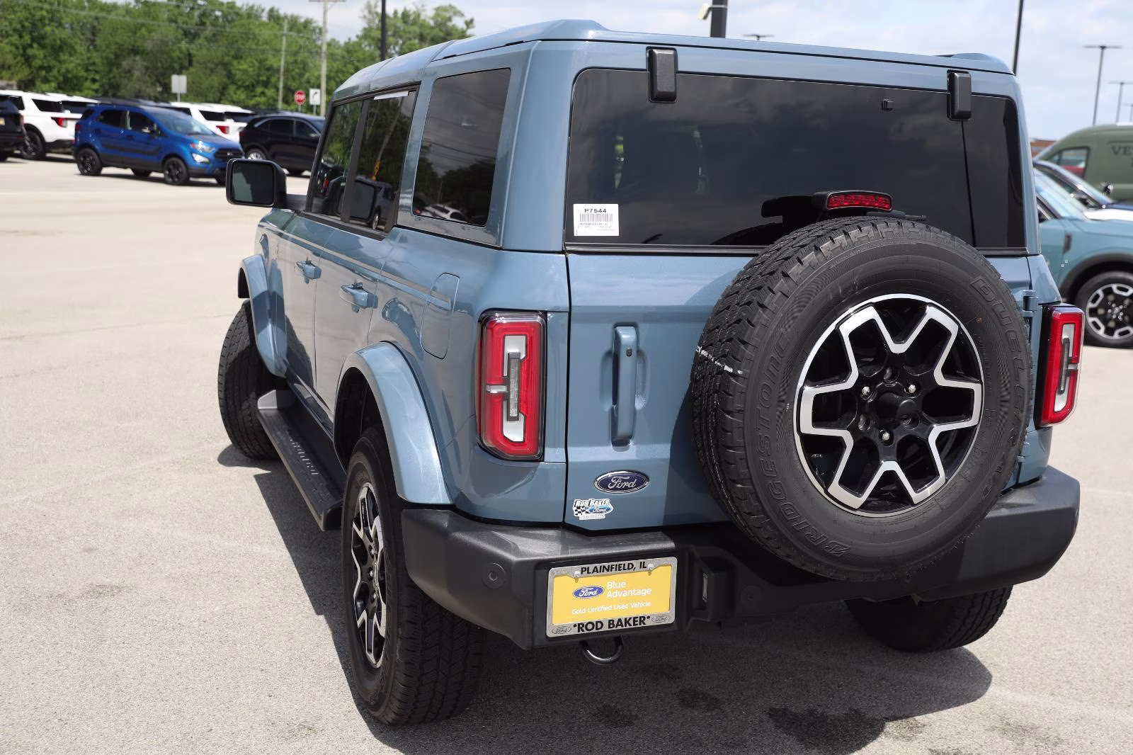 2025 Azure Gray Metallic Tri-Coat Ford Bronco Outer Banks 4X4 SUV