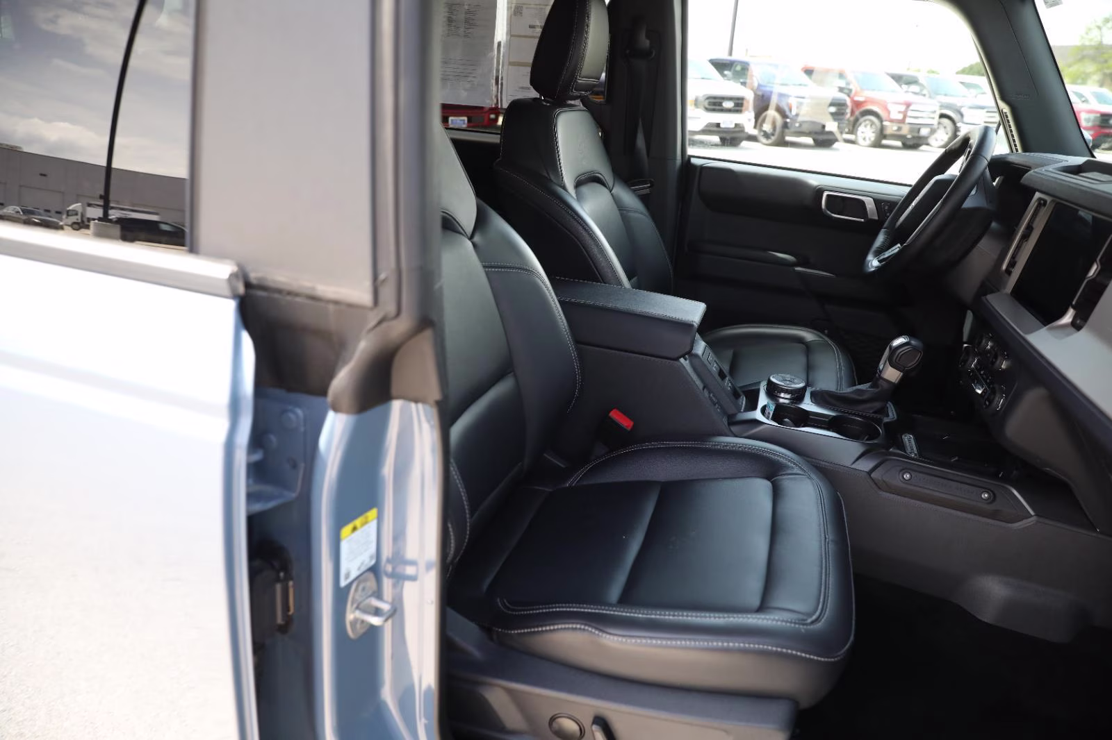 2025 Azure Gray Metallic Tri-Coat Ford Bronco Outer Banks 4X4 SUV