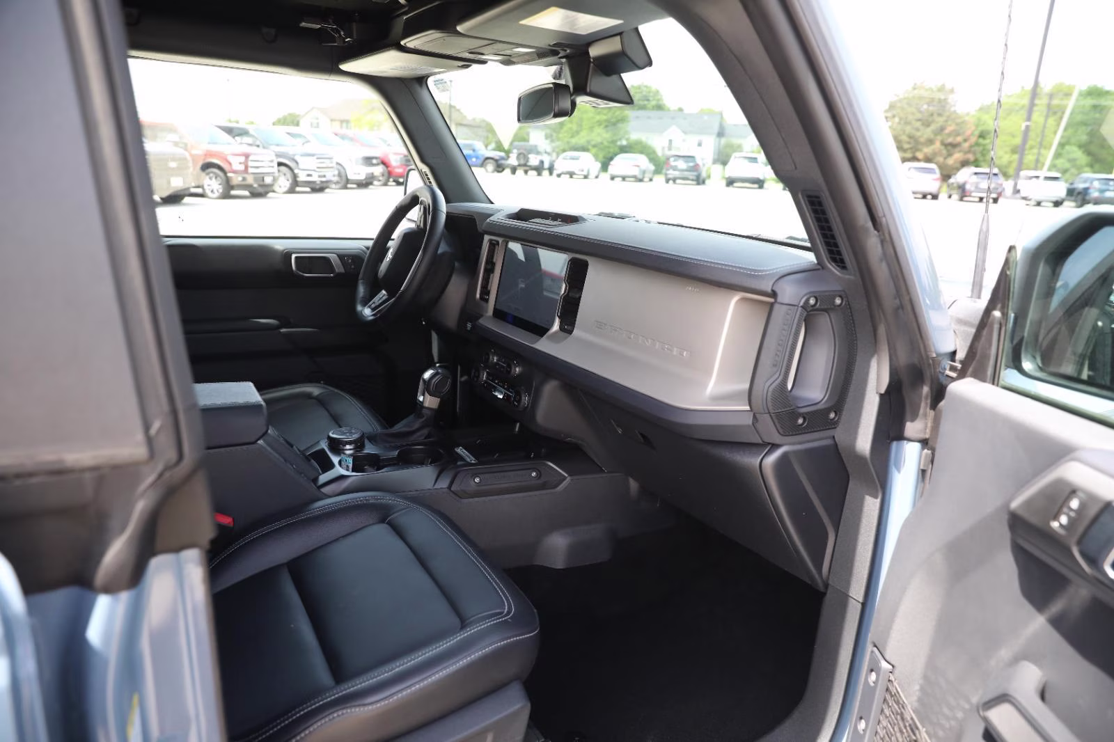2025 Azure Gray Metallic Tri-Coat Ford Bronco Outer Banks 4X4 SUV
