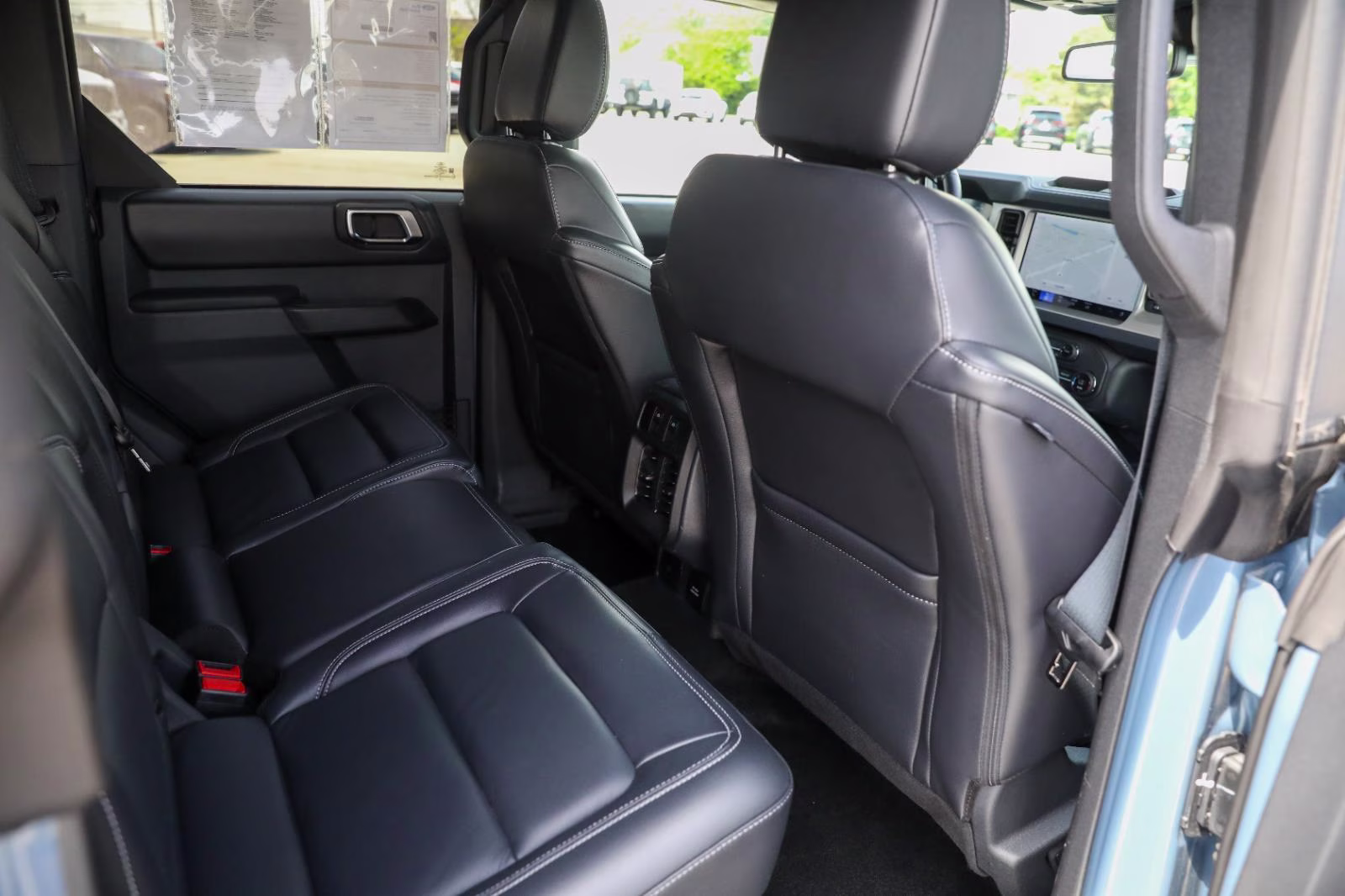 2025 Azure Gray Metallic Tri-Coat Ford Bronco Outer Banks 4X4 SUV